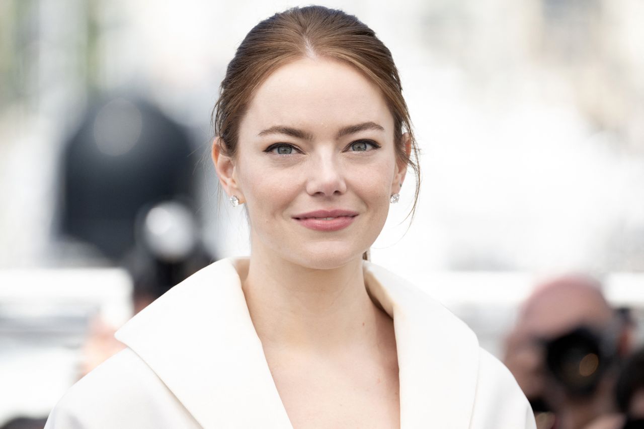 EMMA STONE AT KINDS OF KINDNESS PHOTOCALL IN CANNES FILM FESTIVAL12